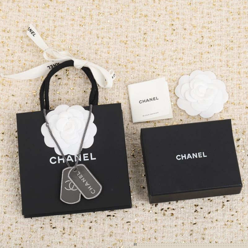 Ch*el brooches